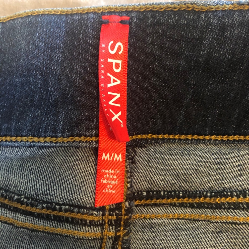 Like new Spanx denim legging jegging with fray hem